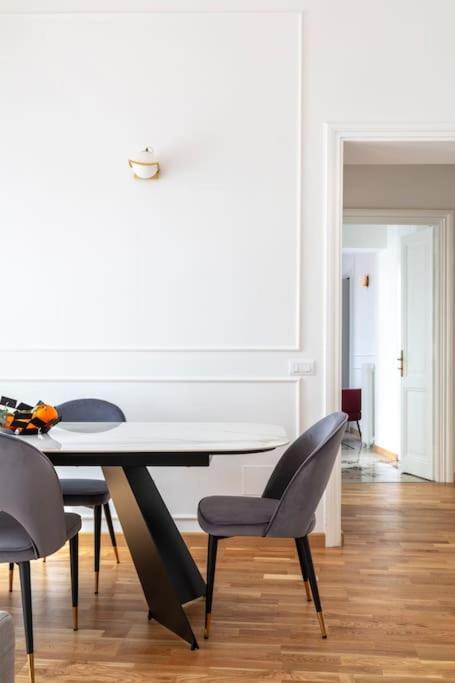 Apartamento Sjr Luxury Trevi Fountain Roma