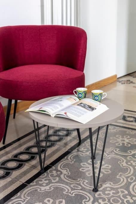 Sjr Luxury Trevi Fountain Apartamento *